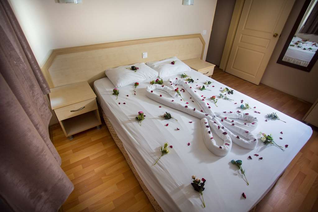 Tuntas Suites Altinkum Didim Kamer foto